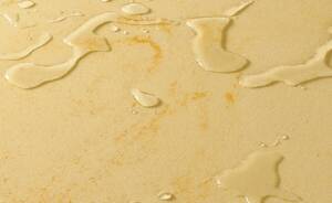 Bazénový lem impregnace povrchu zabraňuje vsakování a průchodu nečistot