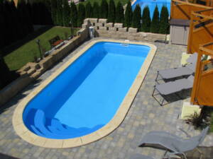 Bazénový lem s nosem umělý pískovec řada Klasic žlutý melír